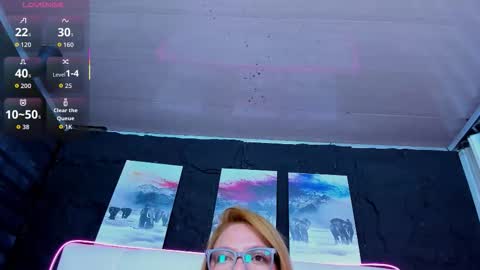 Soph online show from 02.05.26