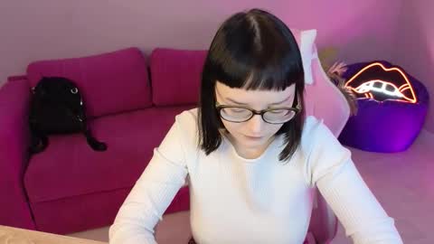 Sophie online show from 11.30.25