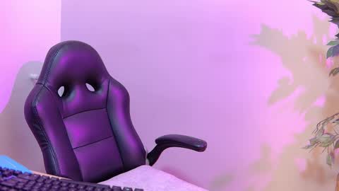 Snapshot of sophie_nolie chatting on 02.19.26 Sophi online show from 02.19.26