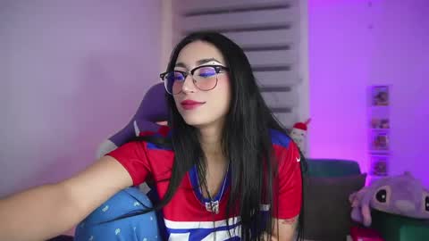 Snapshot of sophie_soft69 chatting on 04.25.26 sophie_soft69 online show from 04.25.26