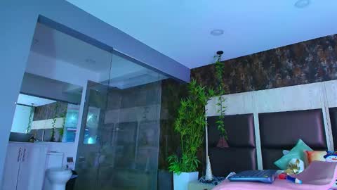 Sarah sophia  online show from 12.06.24