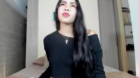 Snapshot of sophiebellucci chatting on 07.18.26 sophiebellucci online show from 07.18.26