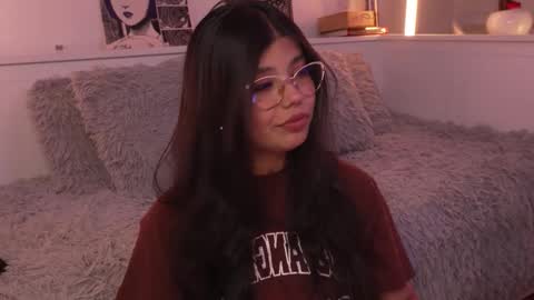 Sophiee  online show from 03.25.26