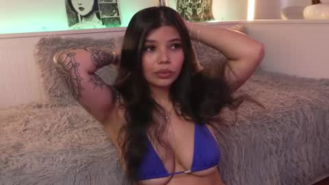Sophiee  online show from 05.04.26
