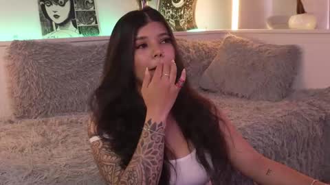 Sophiee  online show from 05.05.26