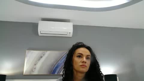Snapshot of sophiejoulia chatting on 02.14.25 Sophie online show from 02.14.25