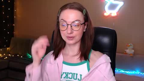 Snapshot of sophieleroux chatting on 02.23.26 sophieleroux online show from 02.23.26