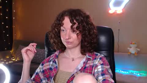 Snapshot of sophieleroux chatting on 02.26.26 sophieleroux online show from 02.26.26