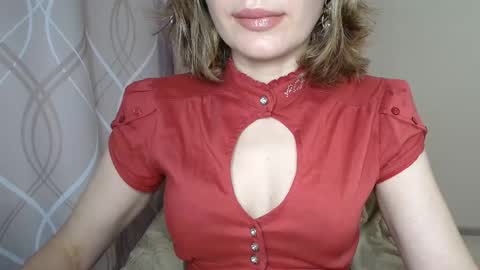 Snapshot of sophiemisss chatting on 10.12.25 Sophiemisss online show from 10.12.25