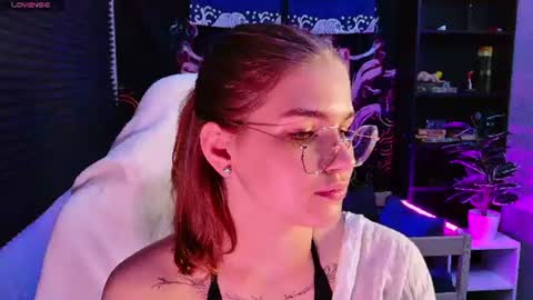 Sophie online show from 07.19.26