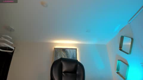 Sophie  Palmer online show from 11.26.25