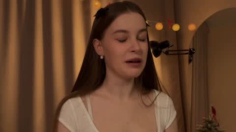 Sophie  Next stream  3 online show from 12.15.24