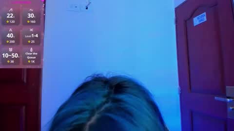   Sophie  online show from 02.12.26