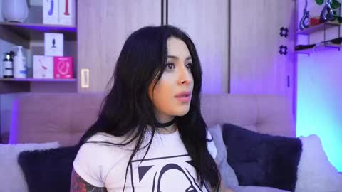 Sophiie online show from 04.08.26