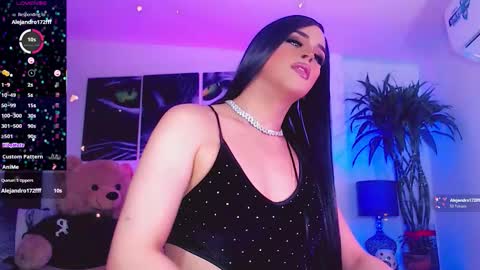 Snapshot of sophiieesweet chatting on 11.05.25 Sophie Sweet online show from 11.05.25