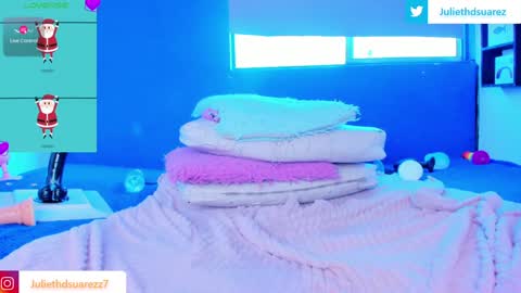 Julieth online show from 12.25.24