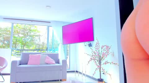 Snapshot of sophijonnes chatting on 01.27.25 YULITZA online show from 01.27.25