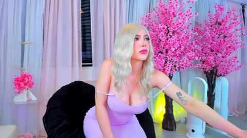 Snapshot of sophijonnes chatting on 04.01.26 YULITZA online show from 04.01.26