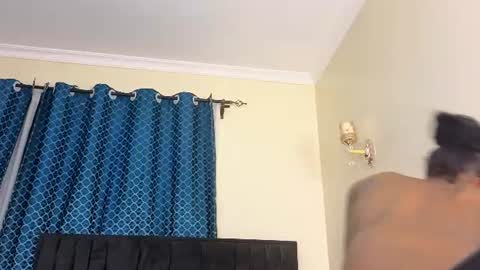 sophisticated_seline online show from 07.04.26