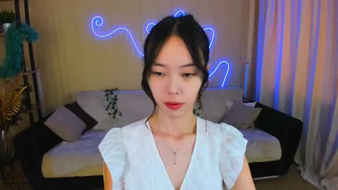 Snapshot of soulharmoonyy chatting on 10.11.25 soulharmoonyy online show from 10.11.25
