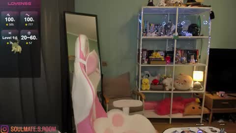 Snapshot of soulmate__ chatting on 11.19.25 soulmate__ online show from 11.19.25