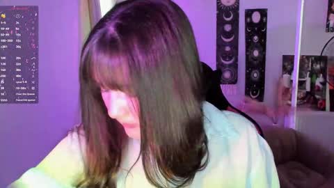 Snapshot of sour_cherry_ chatting on 05.31.26 Jennie online show from 05.31.26