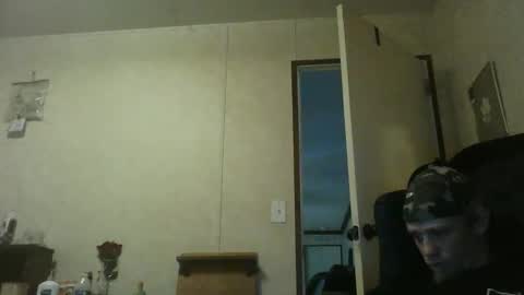 Snapshot of southerngay97 chatting on 10.21.25 southerngay97 online show from 10.21.25