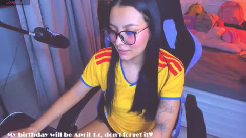 Snapshot of soy___lili chatting on 03.27.26 Lili online show from 03.27.26