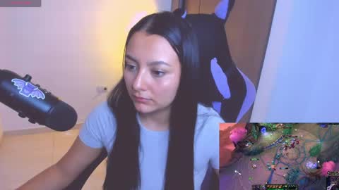Snapshot of soy___lili chatting on 04.20.26 Lili online show from 04.20.26