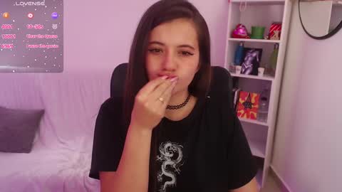 Snapshot of soy_abbyy chatting on 03.12.25 Abby online show from 03.12.25