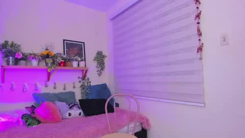 Sarah Valentina online show from 02.28.25