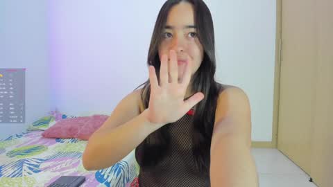 Instagram Soyamandaa  1 online show from 02.06.25