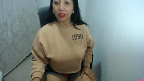 Snapshot of soyelena46 chatting on 04.22.26 soy Elena online show from 04.22.26