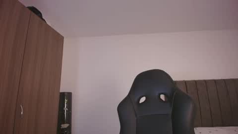   online show from 06.08.26