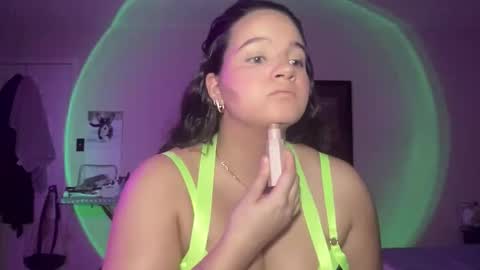 Soyoceanne online show from 01.06.26