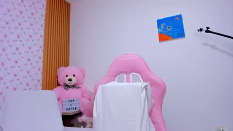 SoyQueen online show from 04.28.26