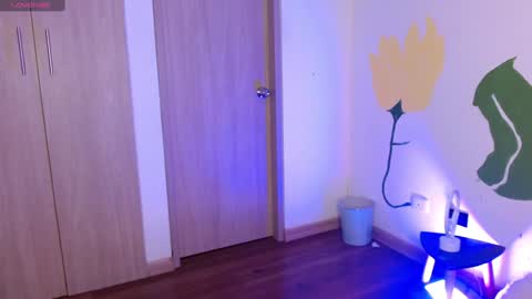      online show from 02.02.25