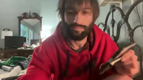 Snapshot of spacecase843 chatting on 02.04.25 TrndSettrz online show from 02.04.25