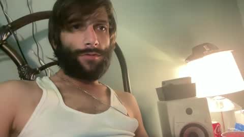 Snapshot of spacecase843 chatting on 02.08.25 TrndSettrz online show from 02.08.25