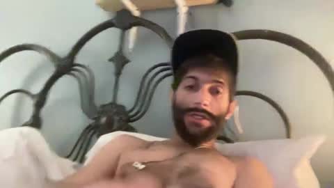 Snapshot of spacecase843 chatting on 02.09.25 TrndSettrz online show from 02.09.25