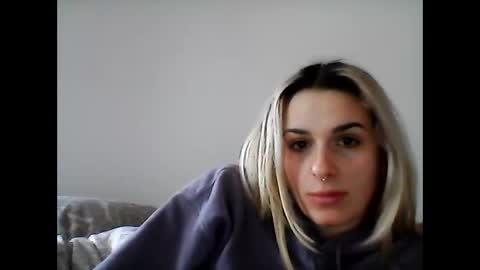 Snapshot of spacegirl42o chatting on 01.08.25 Spacegirl online show from 01.08.25