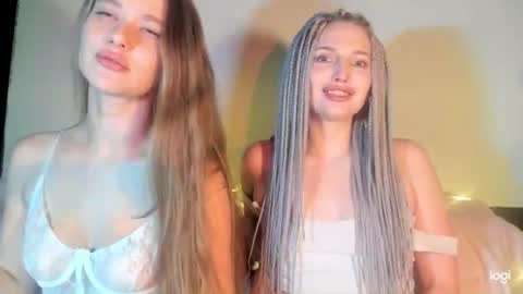 Viki and Chloe online show from 07.15.26