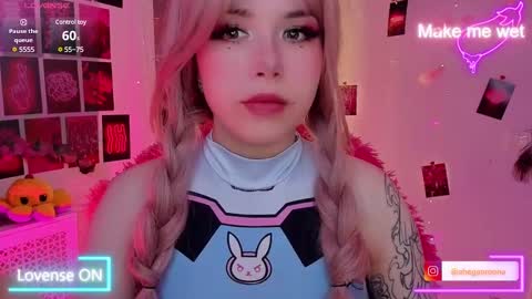  SparkleMona  online show from 03.04.25