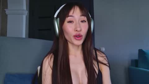 Nicole online show from 03.08.25