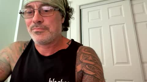 specter1972 online show from 12.21.25