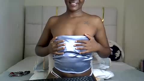 Snapshot of spice_lovy chatting on 05.24.26 blackqueen online show from 05.24.26