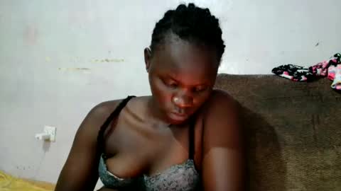 spicy_bella69 online show from 05.20.26
