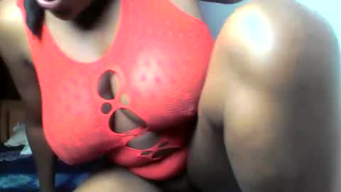 Snapshot of spicy_cherrie chatting on 03.31.26 cherrie online show from 03.31.26