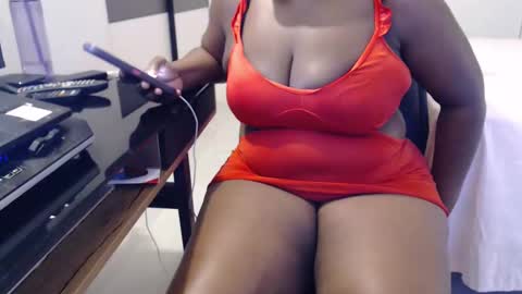 Snapshot of spicychocolatestrawberry chatting on 05.27.26 SPICYCHOCSTRAW online show from 05.27.26