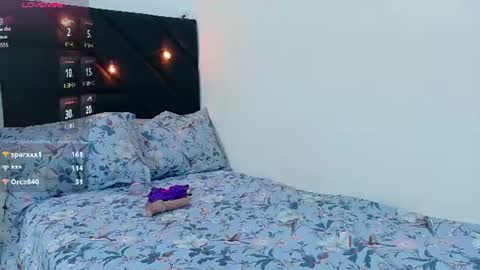 Snapshot of spicycolombianmom chatting on 06.28.26 spicycolombianmom online show from 06.28.26